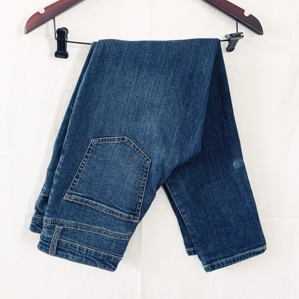 REITMANS Distressed Ankle Crop Jeans - Picture 4 of 10